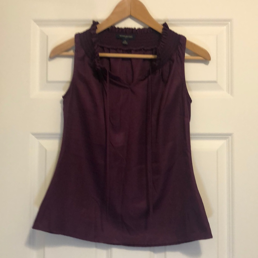 Banana Republic Sleeveless Shell Size X-Small Color Maroon